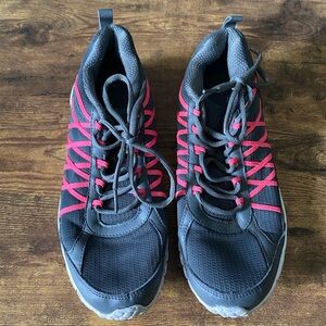 Reebok Women's Gray Athletic Sneakers with Pink Striping